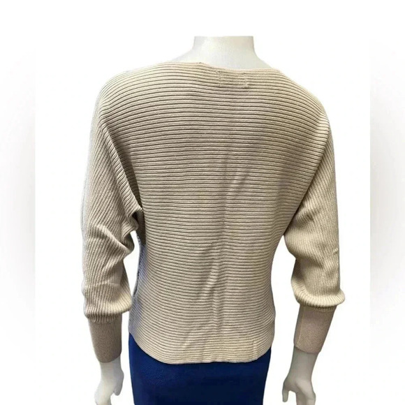 ONLY Knit Cream Tan Ribbed  Ling Sleeve Sweater Size Medium - Picture 4 of 11